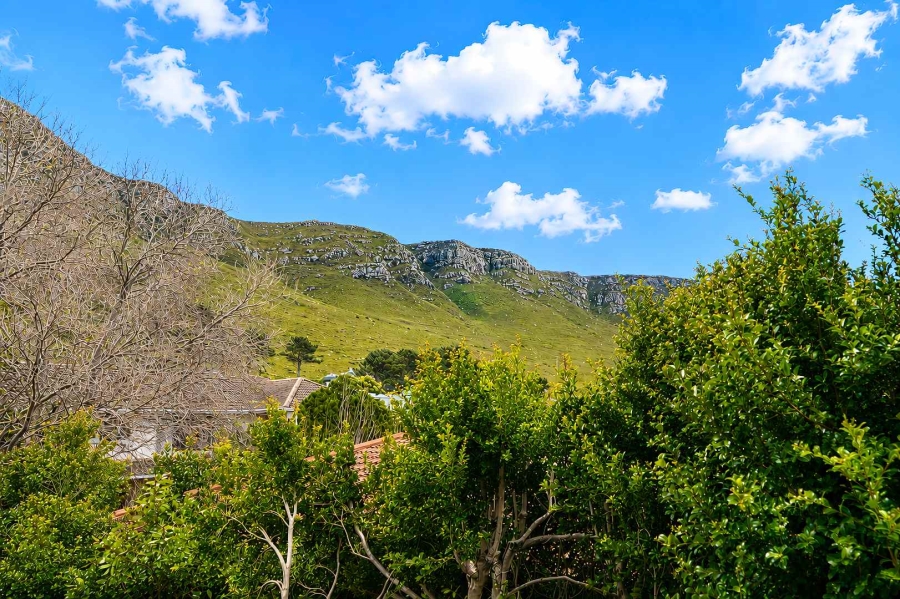 6 Bedroom Property for Sale in Hermanus Heights Western Cape